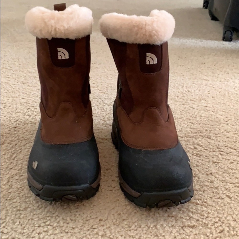 Brand New North Face Snow Boots